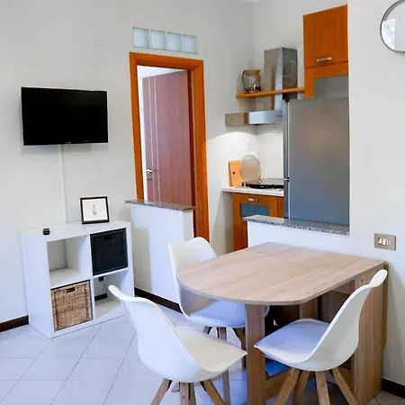 Lighthouse Al Mare Apartment
